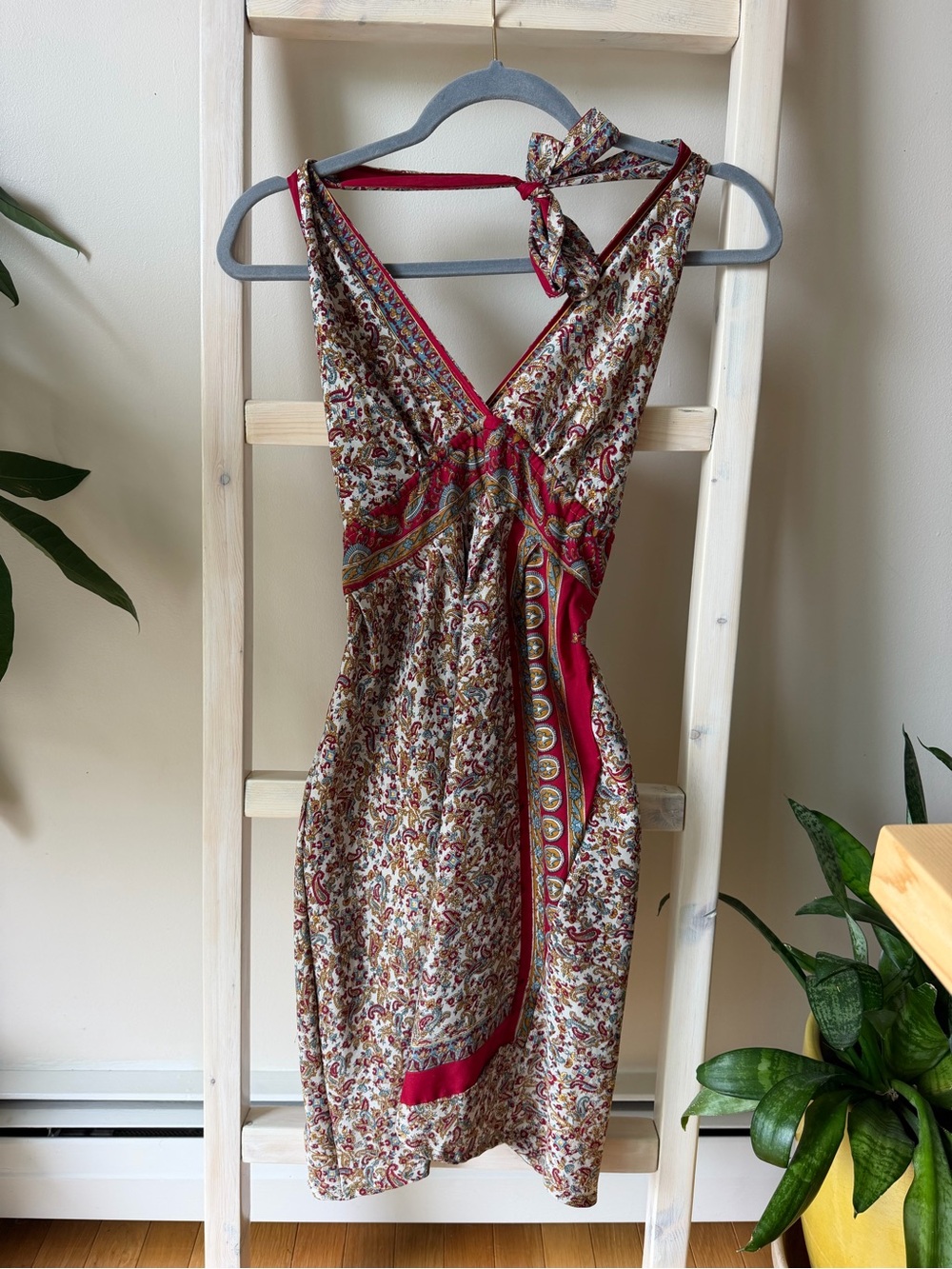 Sleeveless Halter Floral Paisley Mini Dress in Red and Cream